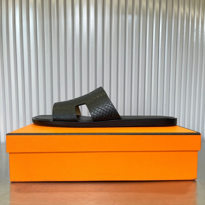 H**me5 slippers